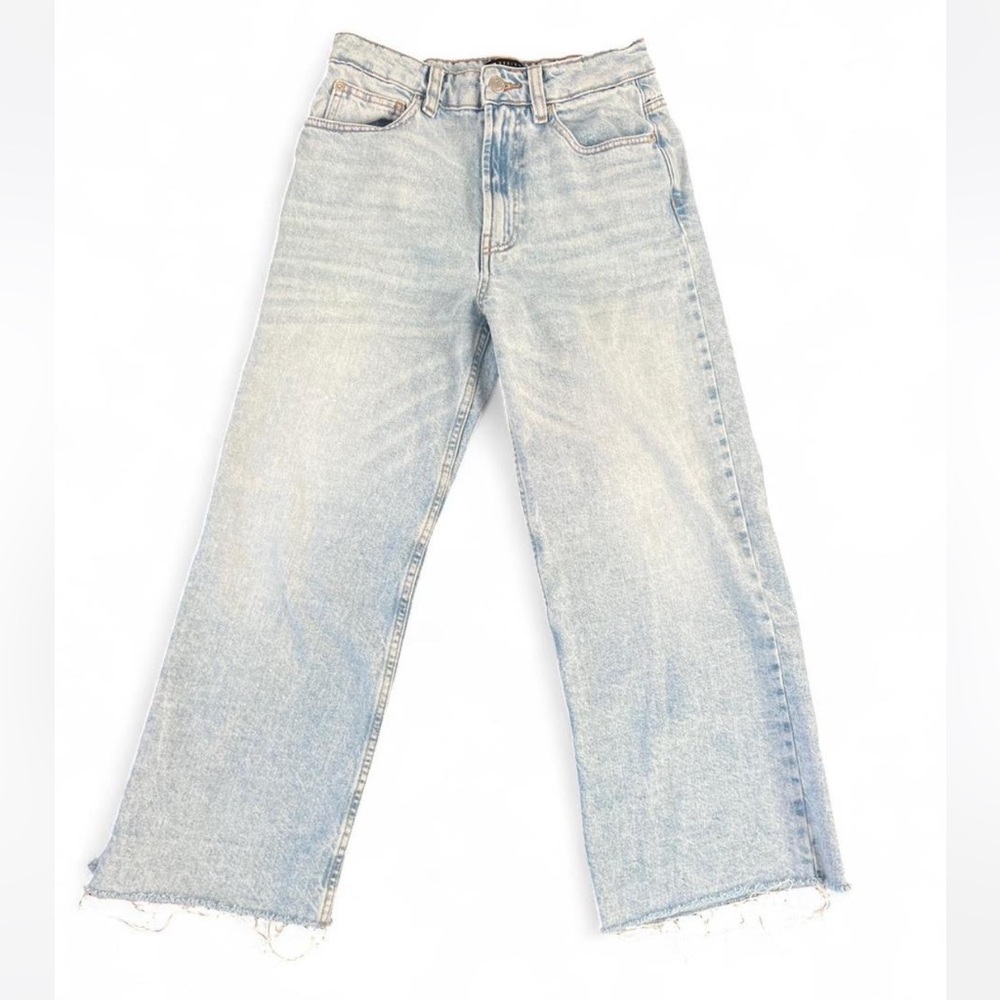 ASOS High Rise Wide Leg lightly distressed crop Women's Jeans Size 26
